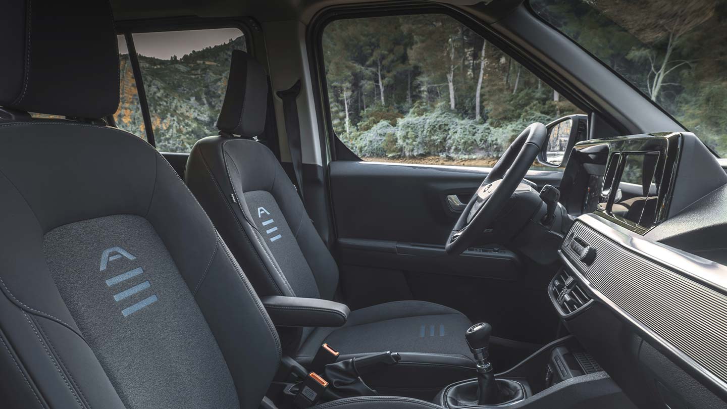 Ford Tourneo Courier front seats